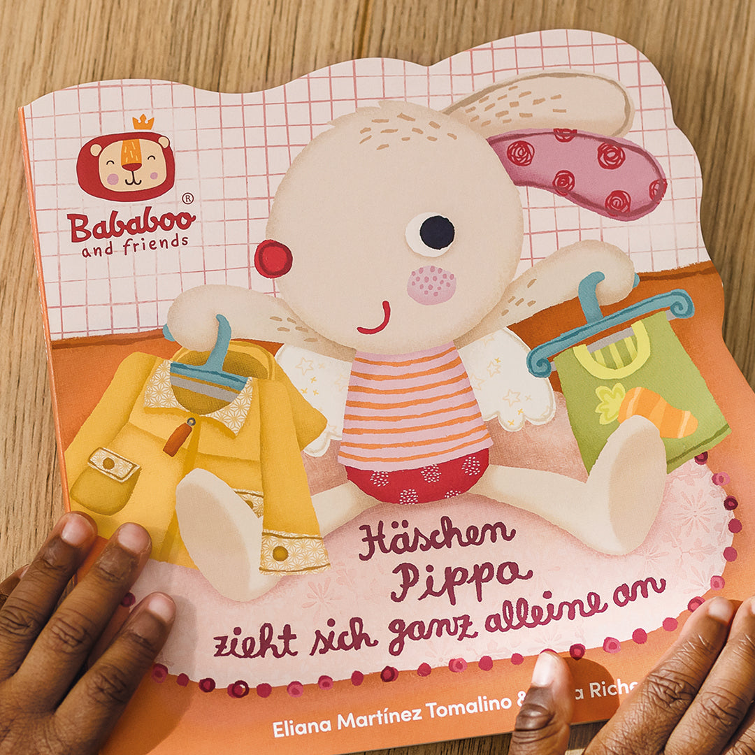 Häschen Pippa zieht sich ganz alleine an