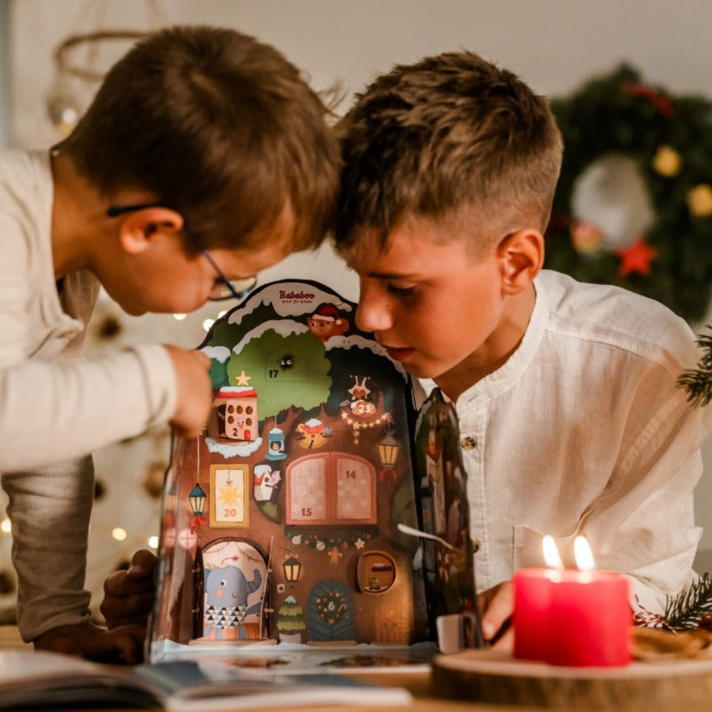Der Bababoo-Adventskalender mit Geheimnis-Buch mit Spielfiguren